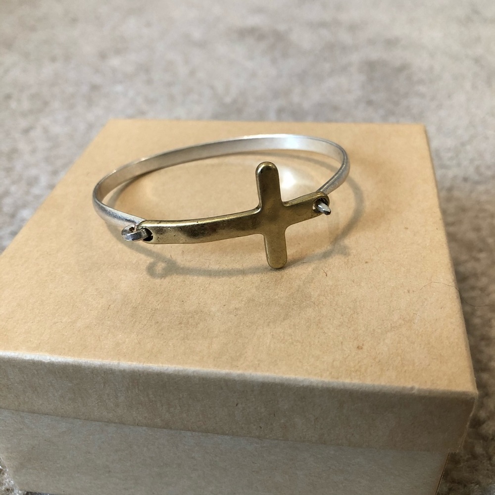 Lucky Brand cross bracelet